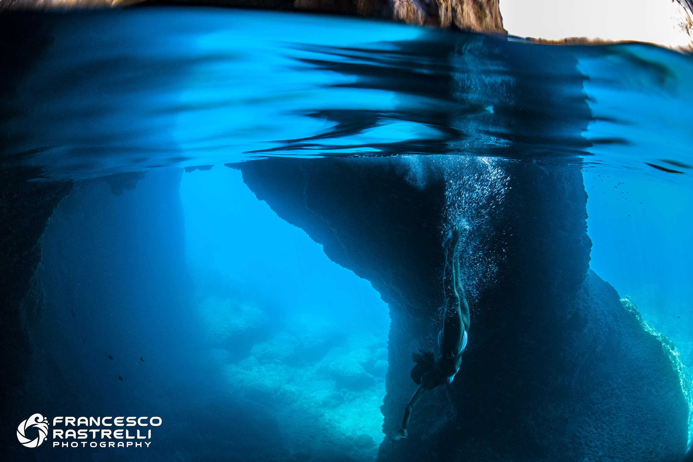 Un continuo gioco di contrasti